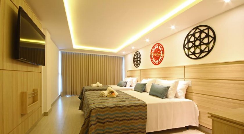 habitacion-p1-luxury-front-sea-ground-floor-paradiso-pero-praia-hotel-11489.jpg