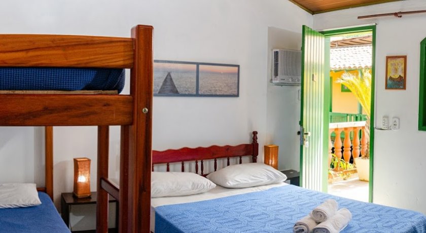 habitacion-p1-triple-room-with-private-bathroom-hostel-villas-boas-80530.jpg